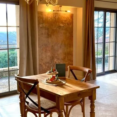 L'instant Beaujolais 2 Ou 4 Personnes Logis Cosy Balneo Vue Jardin Casa de Férias
